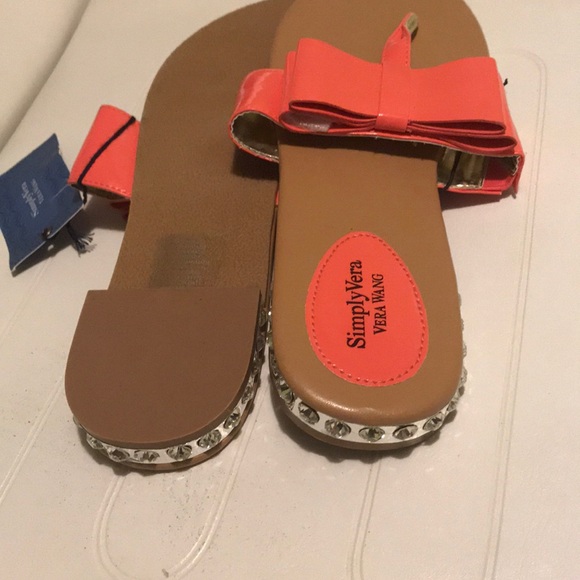 Vera Wang Coral Sandals - Picture 3 of 4